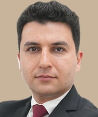 Dr Ryan Salehi