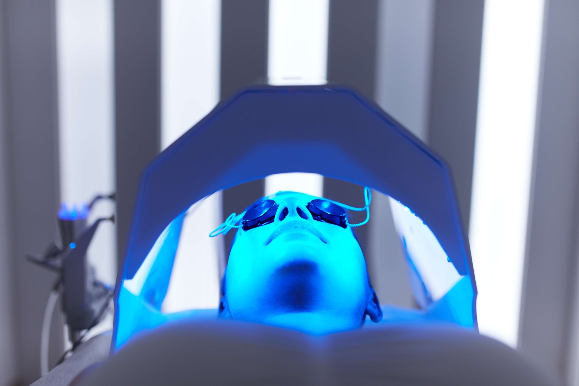 LED light therapy blue light (1) (1)